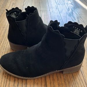 Girls size 3 black booties